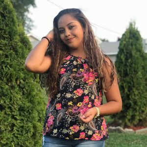 Meet your Posher, Karina